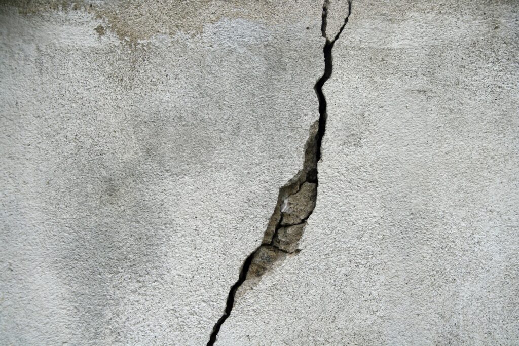 betonnen muur verven verschillende methodes om op beton te verven